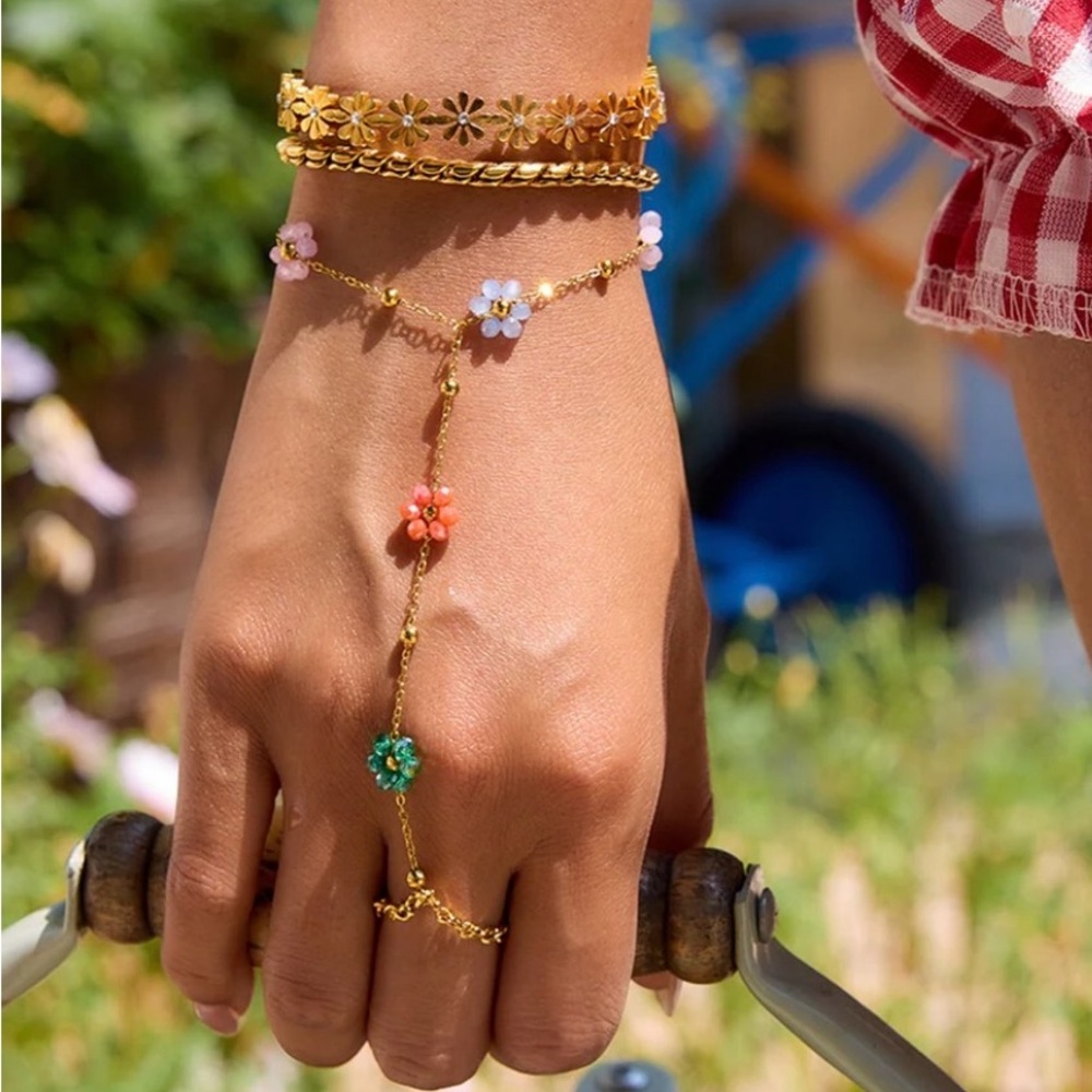 18k Gold Plated Multicoloured Beaded Floral Hand Chain Bracelet. New.